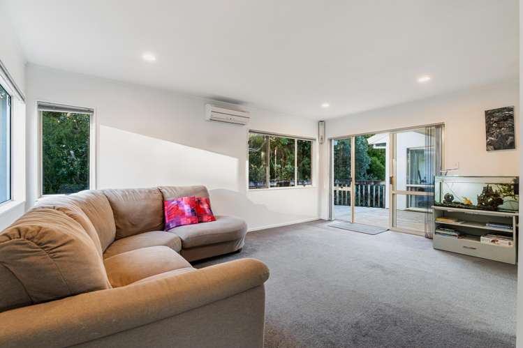 19 Brookvale Park Stanmore Bay_7