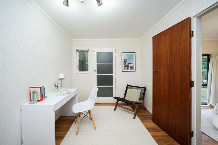 12 Newnham Court Tawa_22