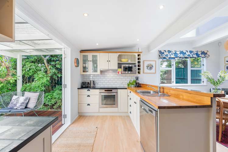 26 Bay Street Petone_5