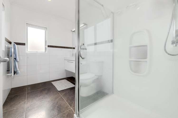 5 Vittoria Terrace Flat Bush_13