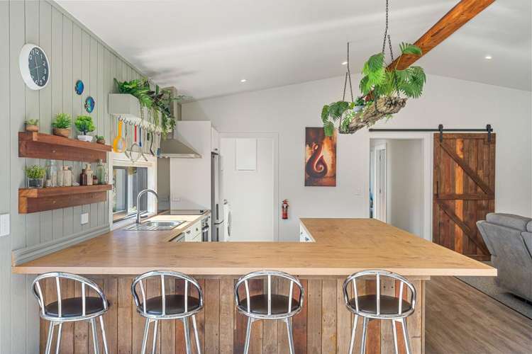 4 Bank Avenue Middlemarch_10