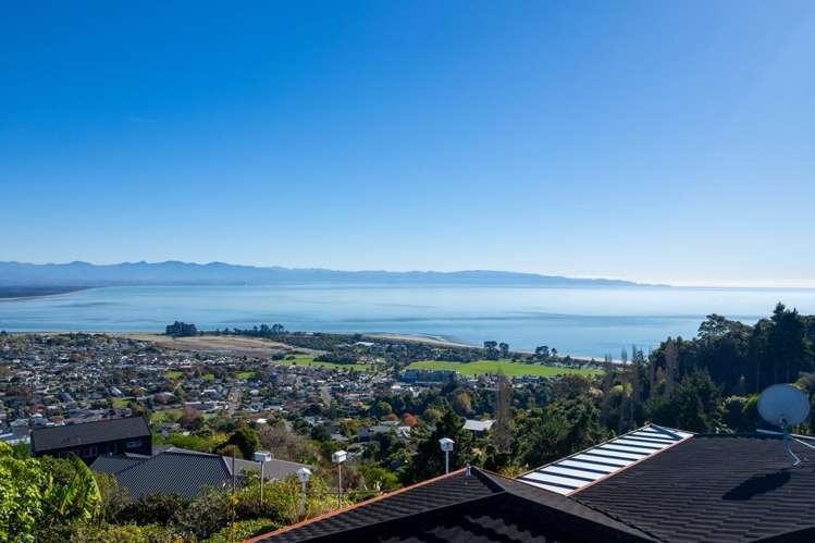 328 Princes Drive Britannia Heights_34