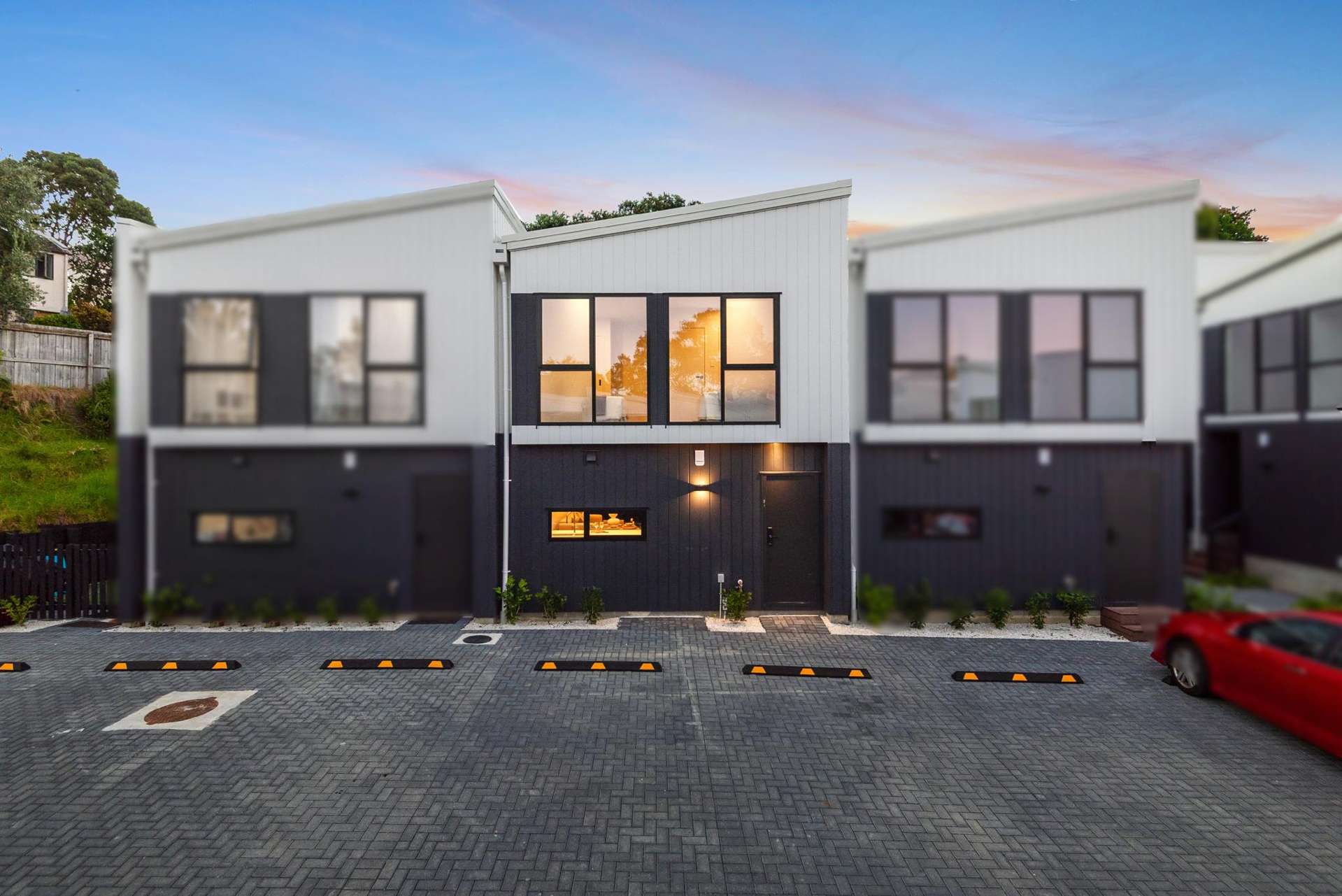 16-18 Handley Avenue Narrow Neck_0