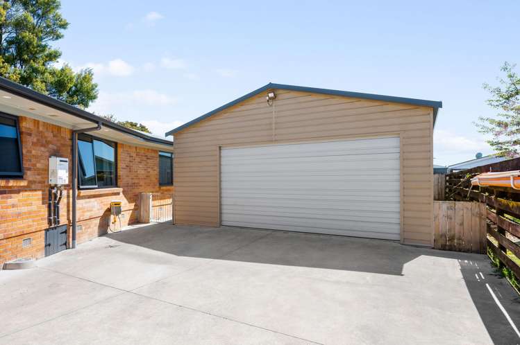 20 Larnach Street St Andrews_16