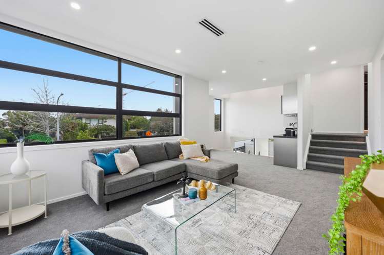 23 Sorrel Crescent Bucklands Beach_11