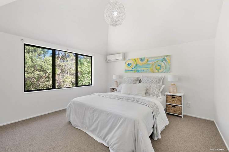 2/104a Manuka Road Bayview_7