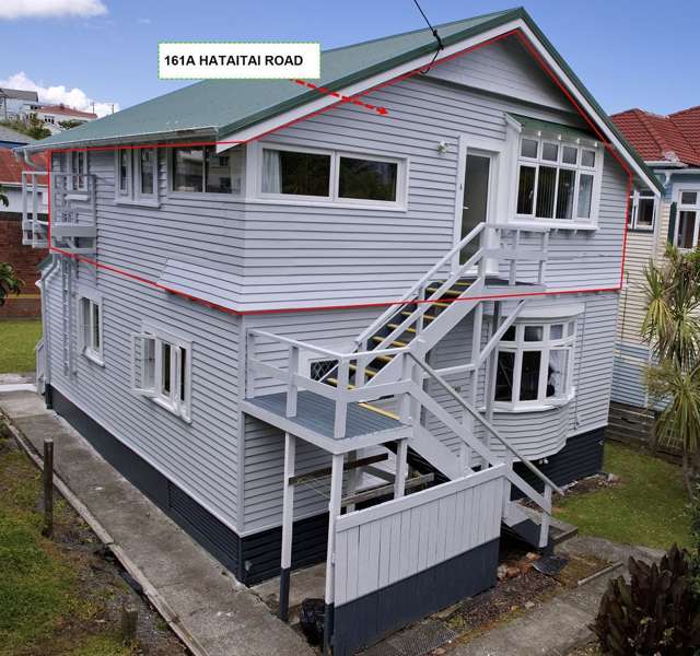 Warm 2 bedroom flat, 30m to Hataitai Village