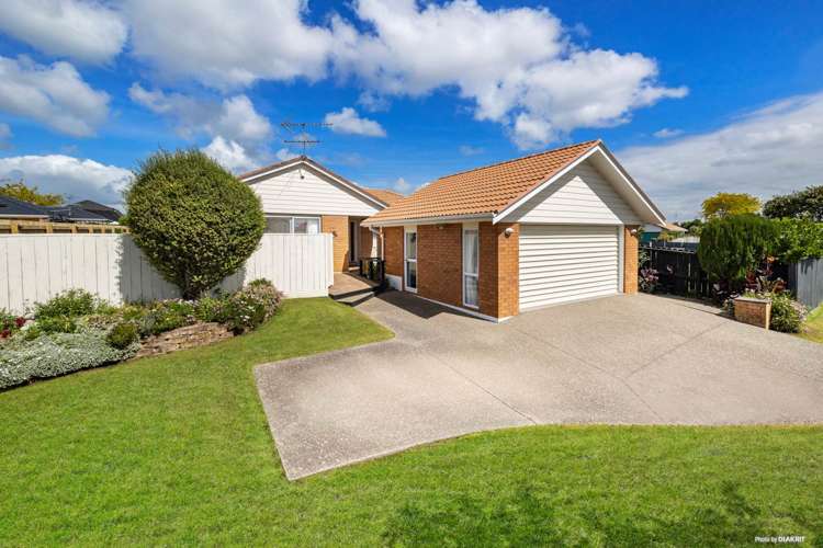 1 Putter Place Golflands_1