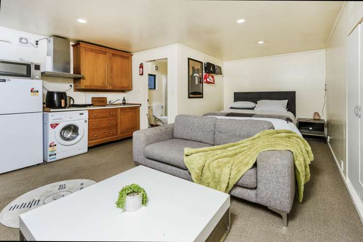 1/30 Uppingham Crescent Hillcrest_17