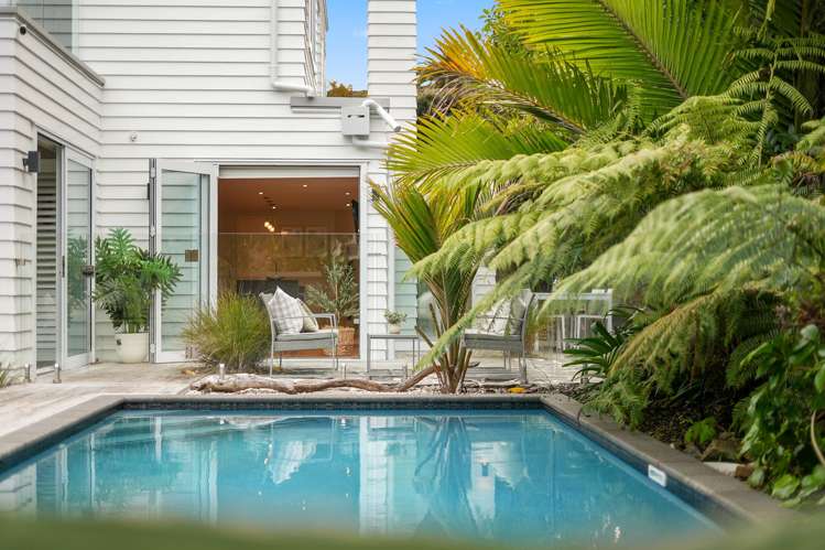 2/15A Rodney Road Northcote Point_16