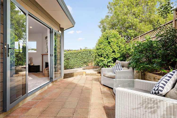 2/7 Jutland Street Mairangi Bay_6