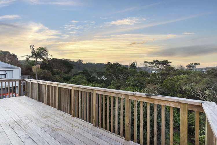 29 Crocombe Crescent Beach Haven_19