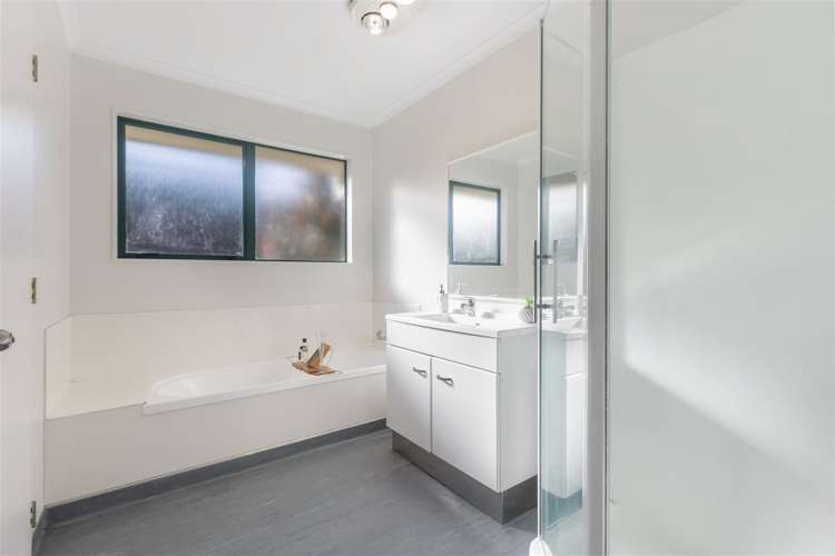 23 Wai Iti Place Clendon Park_6