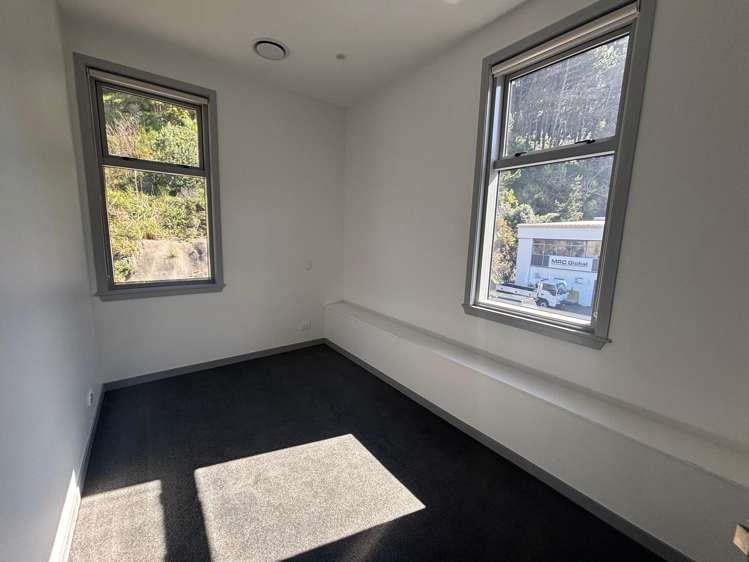 23 Centennial Highway Ngauranga_11