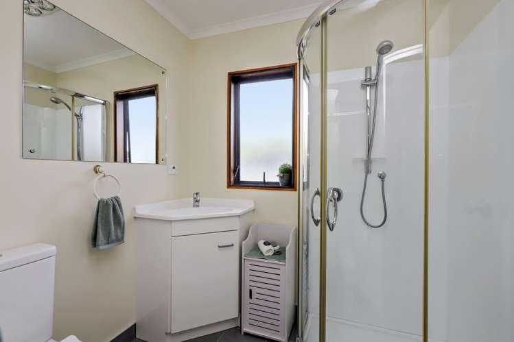 1015 Caroline Road Mayfair_10