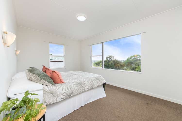 6 Kia Ora Road Beach Haven_9