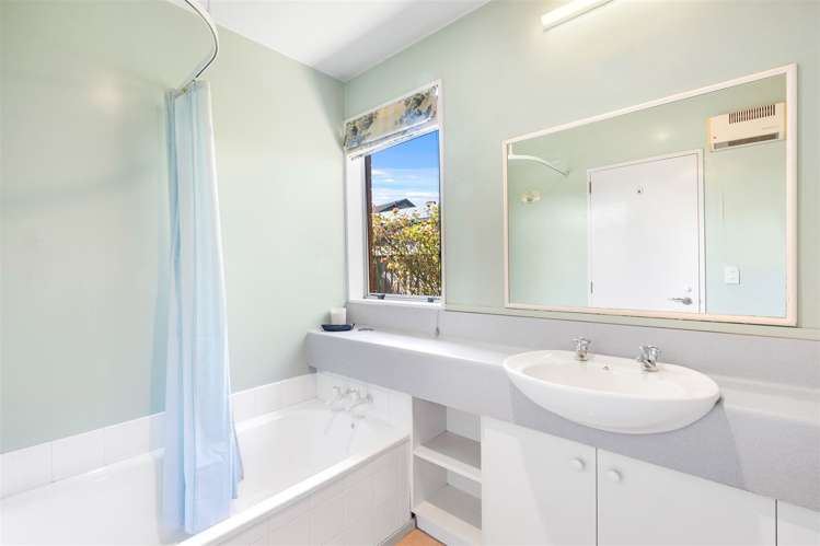 12a Westburn Terrace Burnside_11