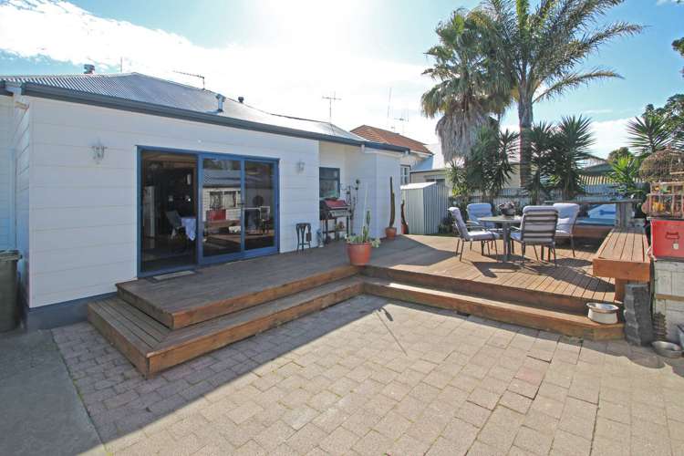 127 Nelson Crescent Napier South_5