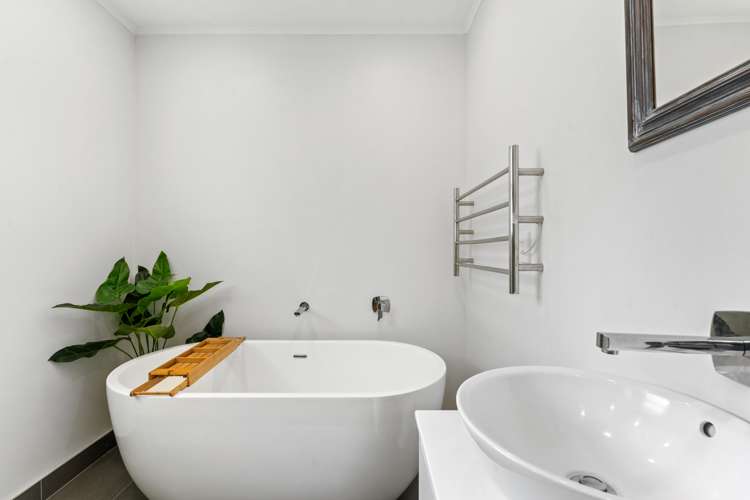 66 Roseberry Avenue Birkenhead_10