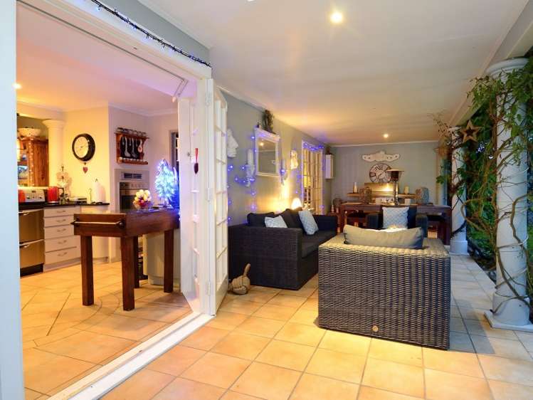 9 Moana Road Okitu_25