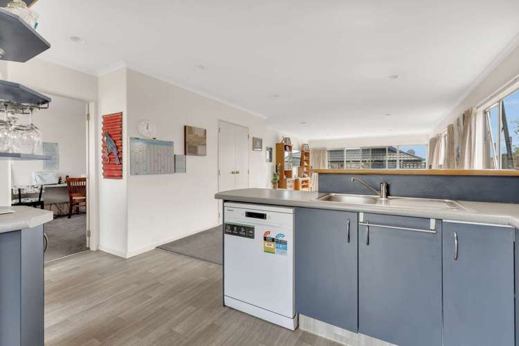 18/285 Vaughan Road Owhata_5