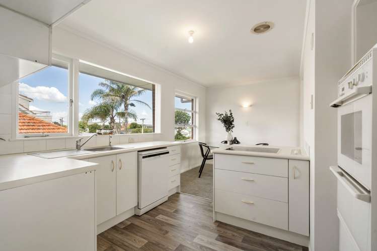 2/7 Walter Street Hauraki_4