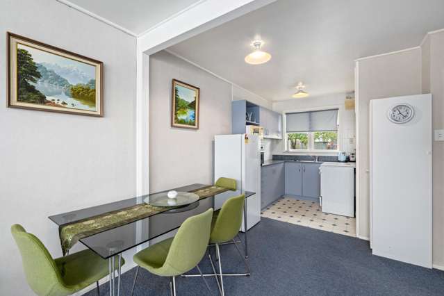 2/8 Purser Crescent Witherlea_4