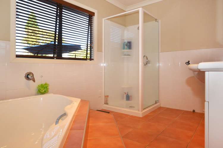 2 Knox Place Leamington_10