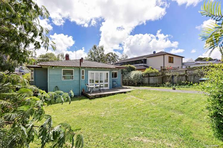 150 The Drive Epsom_5