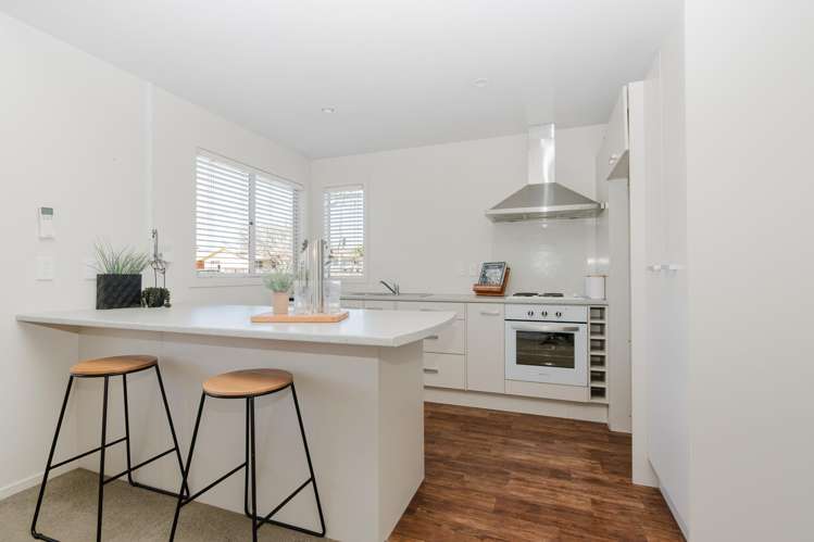 6A Gazeley Avenue_4