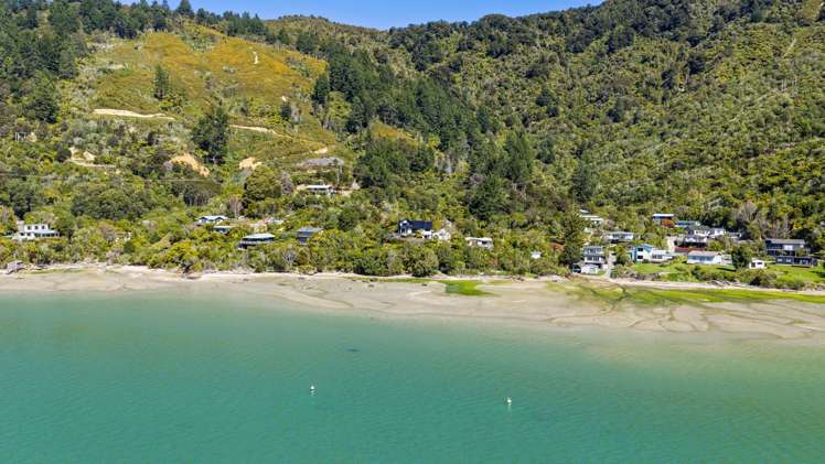 16 Belvue Bay Road Havelock_31