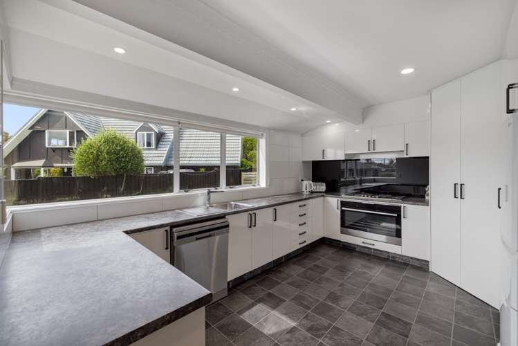 75 Russley Drive Mount Maunganui_3