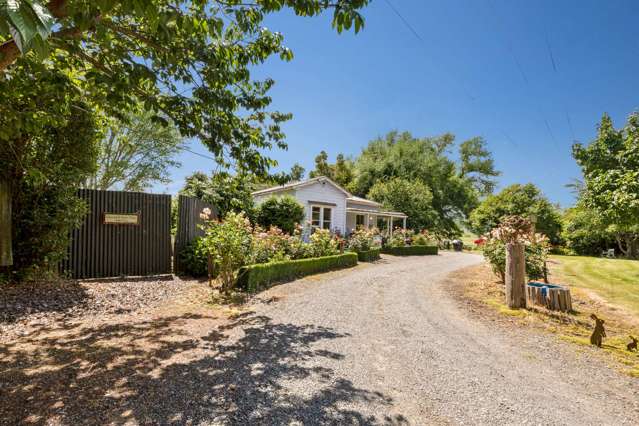 Hunterville Villa with Endless Potential