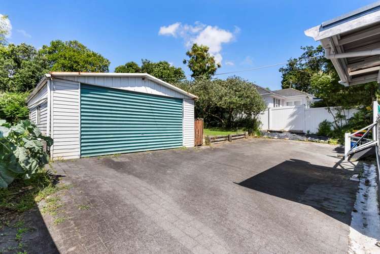 6 Arahoe Road New Lynn_19