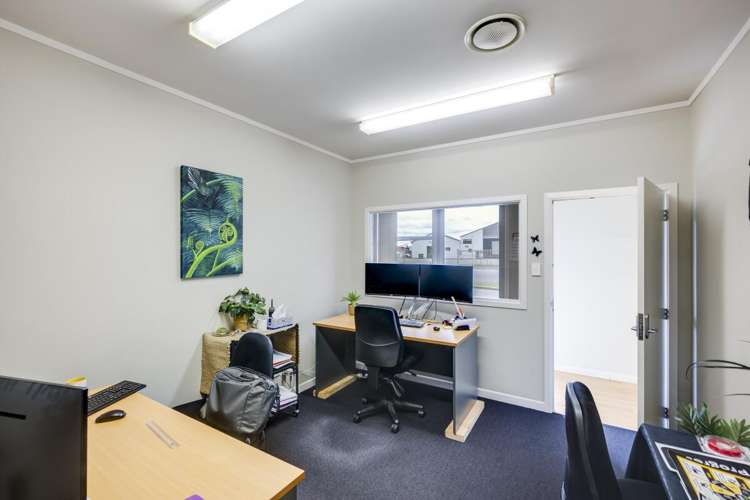 58 Ford Road Onekawa_9