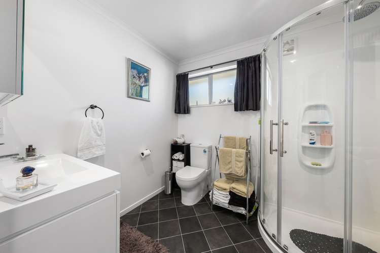 33 Wairau Road Picton_13