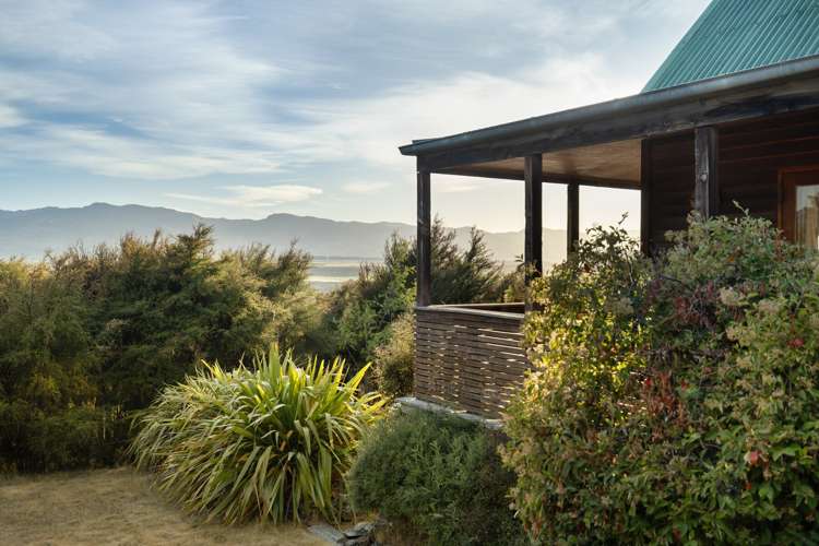 9 Goldie Lane Albert Town_2