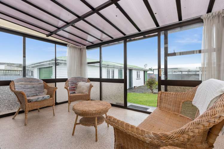 441 Dalcross Street Mayfair_9