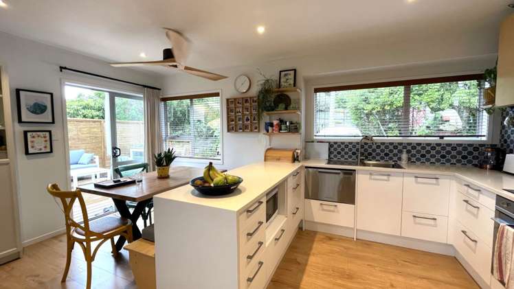 6A Phillipa Place Browns Bay_5