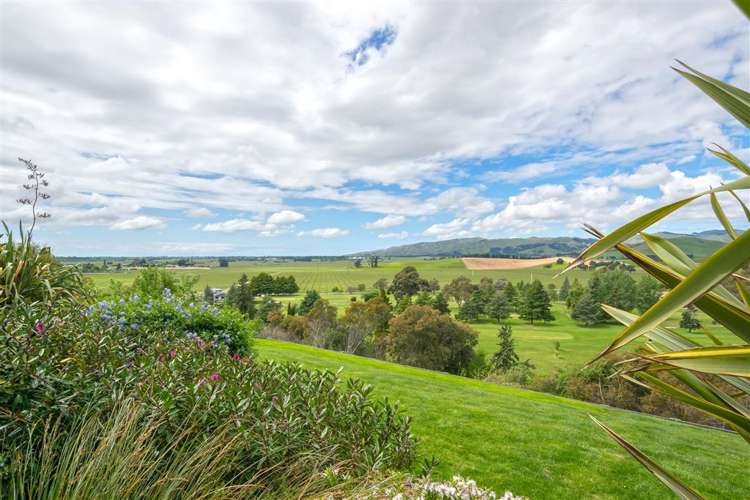 8 Golf View Close Fairhall_9