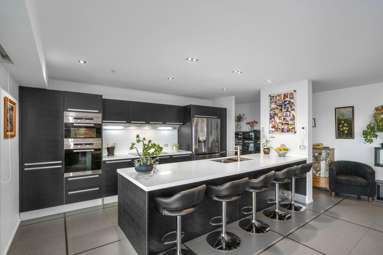 5/50B Cross Road (Apt 202 Nautilus)_3