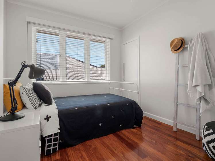 2/4 Calliope Road Devonport_12