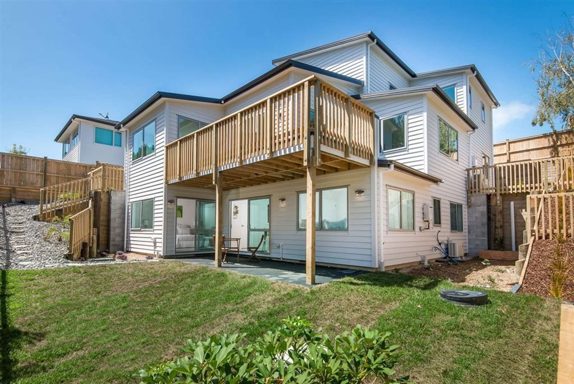 97a Sunrise Avenue Murrays Bay North Shore City Houses for Sale