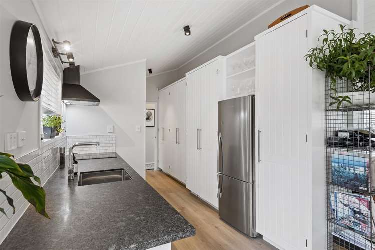 31a Heathcote Road Castor Bay_11