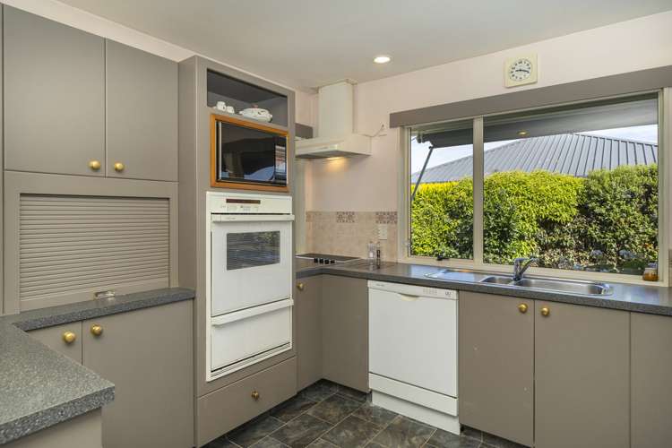 29 Stead Crescent Stoke_5