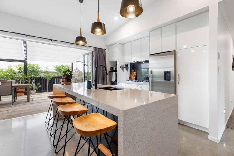 227 Lakes Boulevard Pyes Pa_1