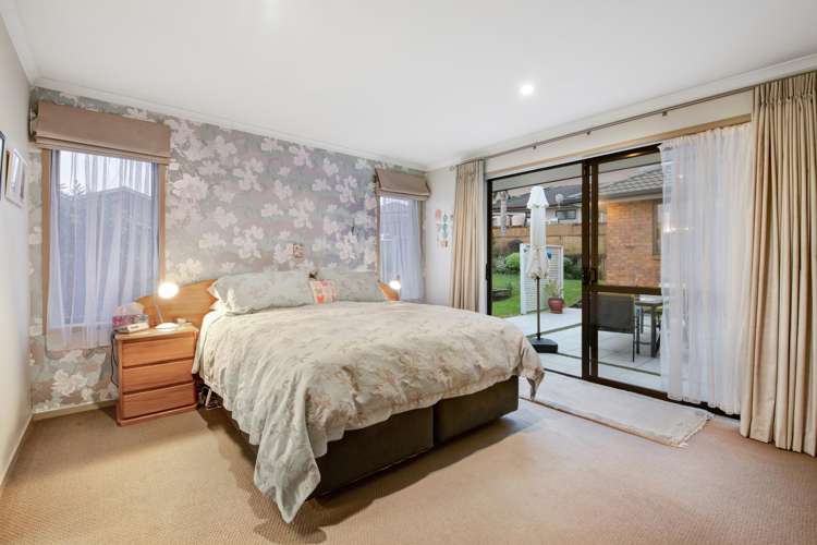 49 Chesterfield Way Orewa_11