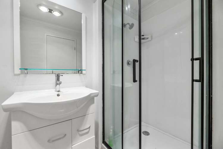 111 Windermere Drive Poike_12