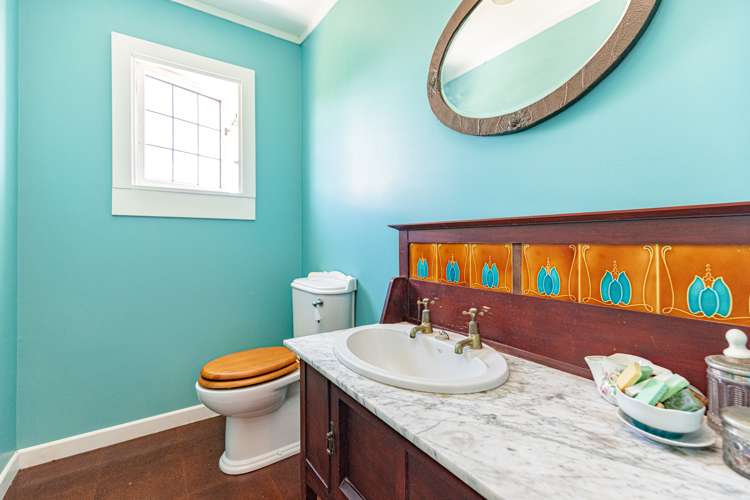 50 Shakespeare Road Bastia Hill_24