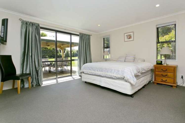 136 Mapara Road Acacia Bay_12